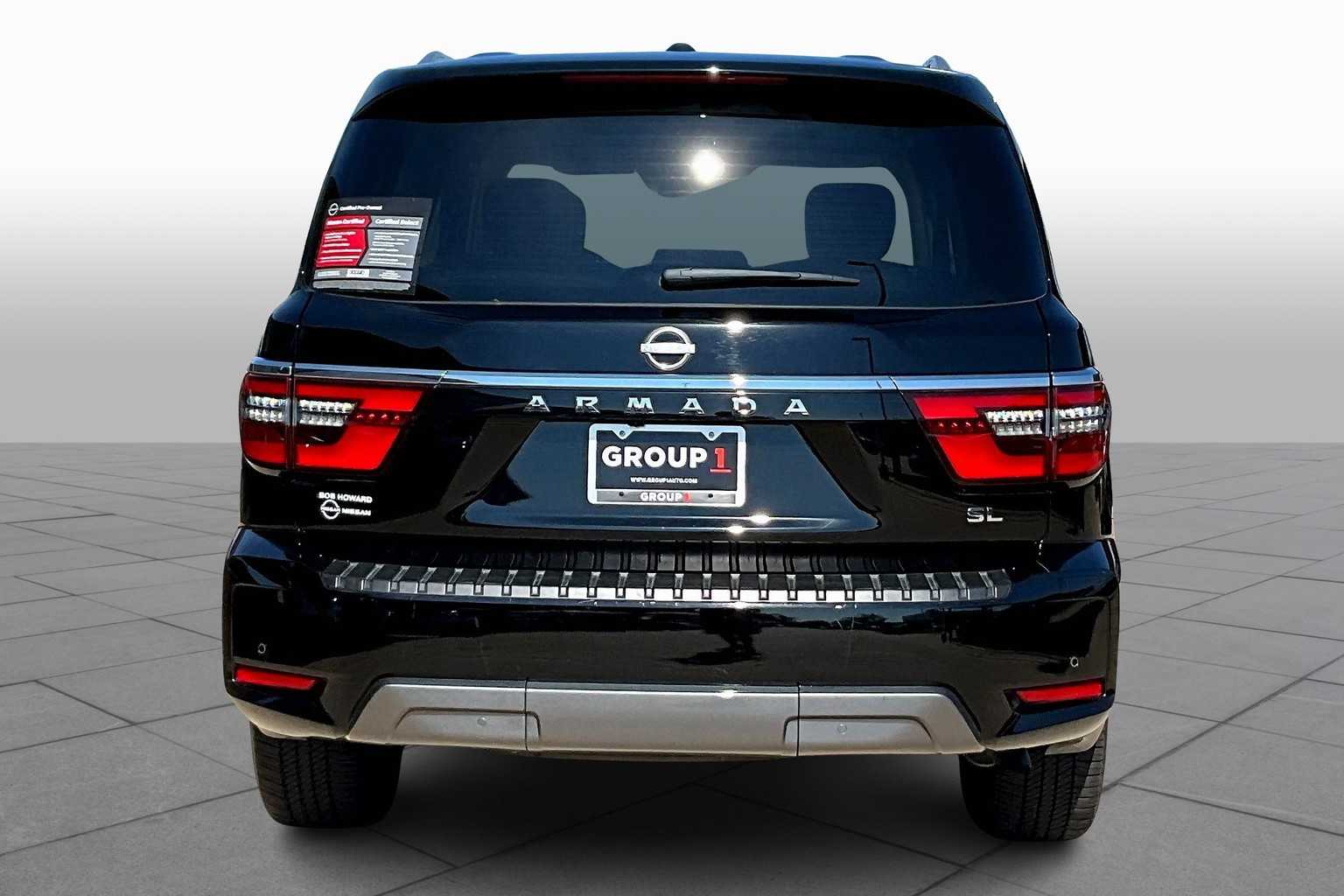 2024 Nissan Armada SL photo 4