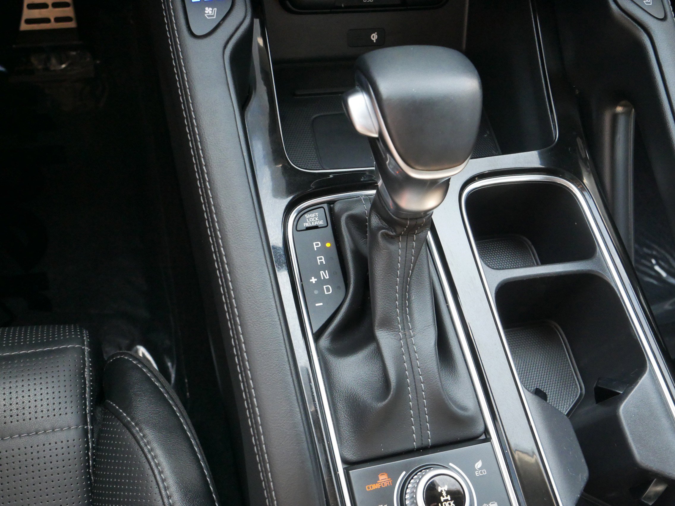 2022 Kia Telluride SX photo 23