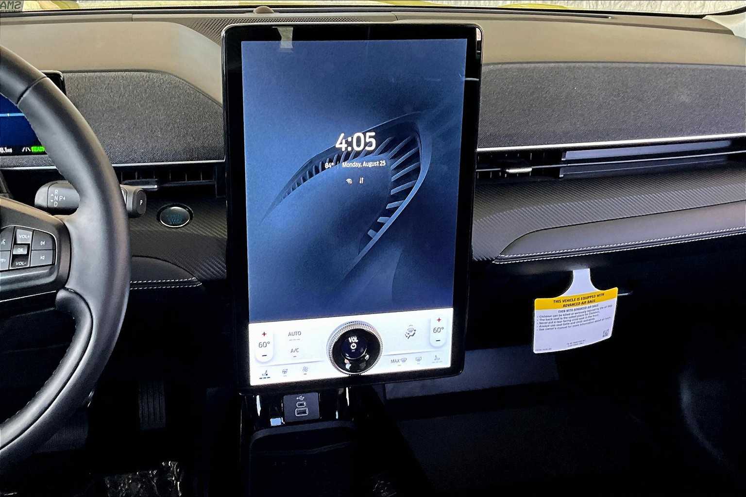 2025 Ford Mustang Mach-E Premium photo 6