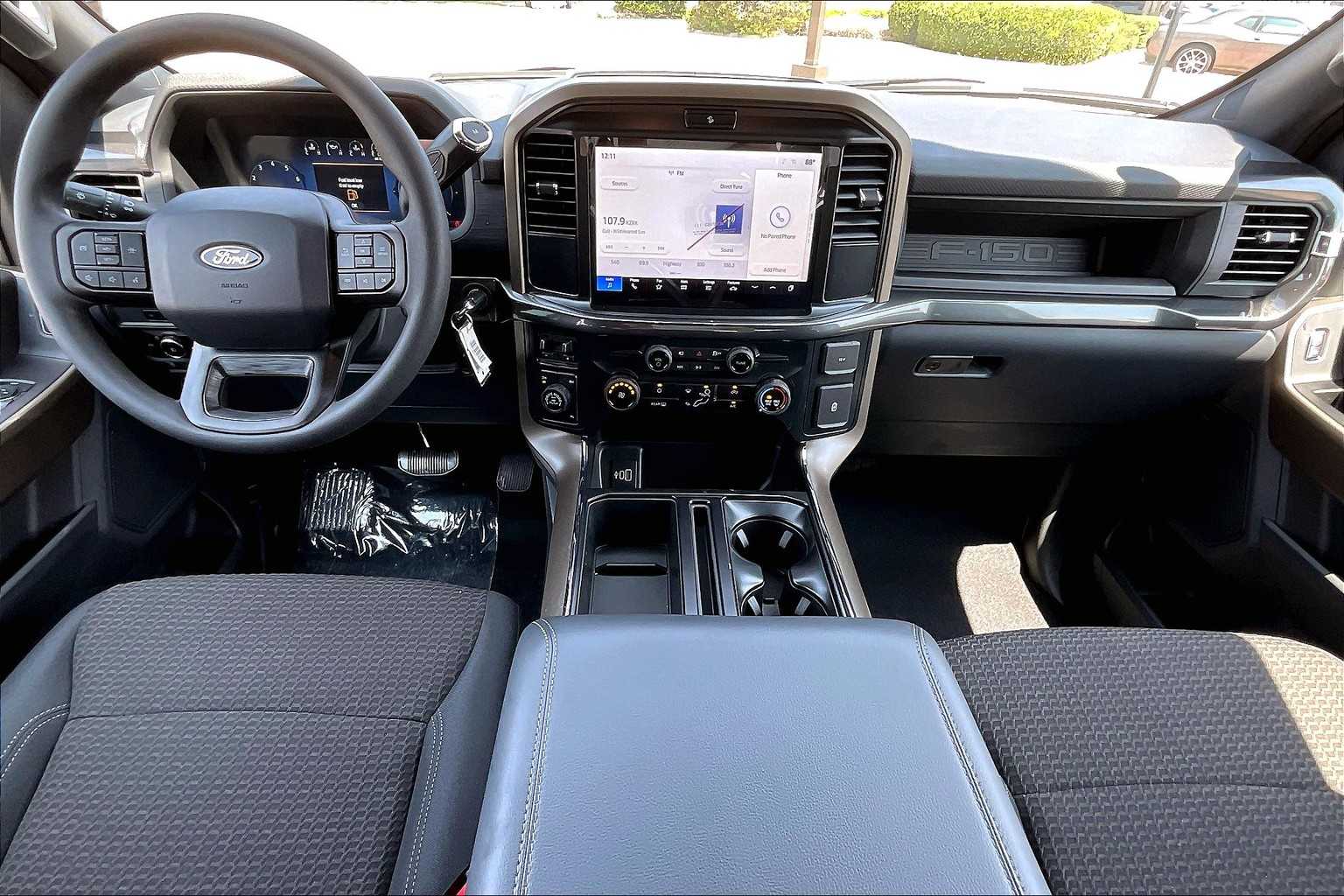 2025 Ford F-150 STX photo 5