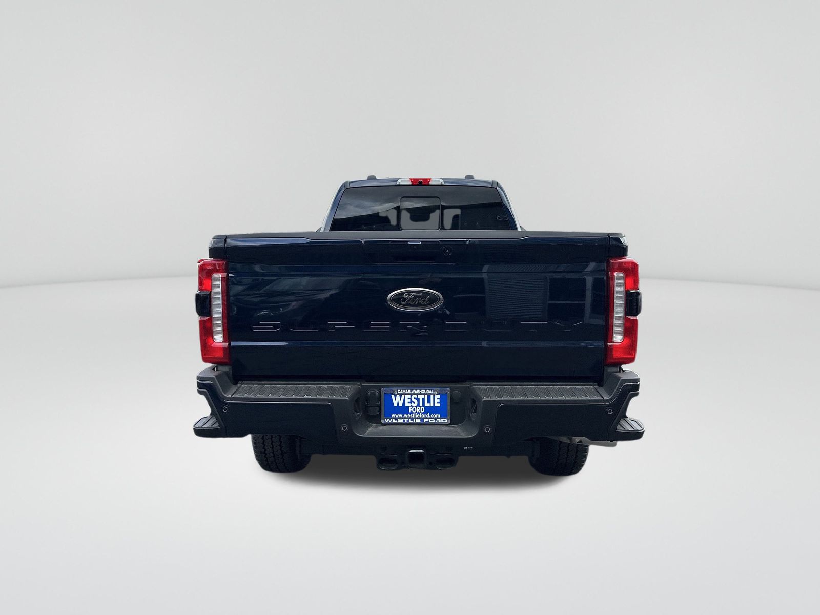 2025 Ford F-350 XLT photo 3