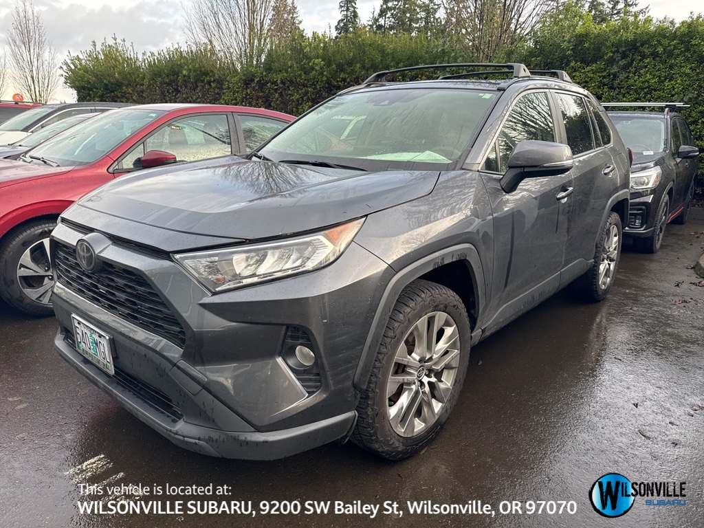 2020 Toyota RAV4 XLE Premium's photo