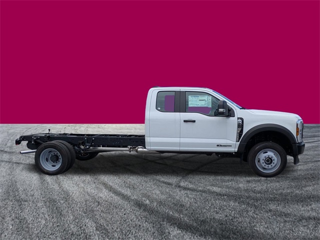 2025 Ford F-450 XL photo 2