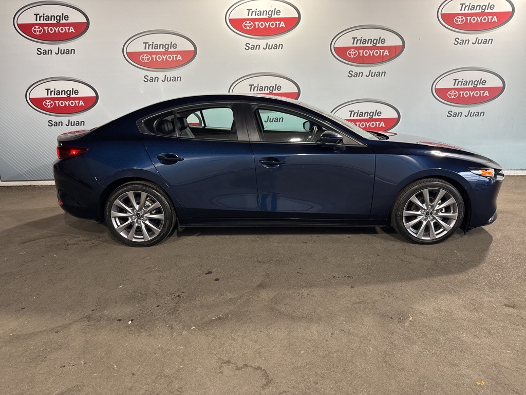 2022 Mazda Mazda3 Select photo 6