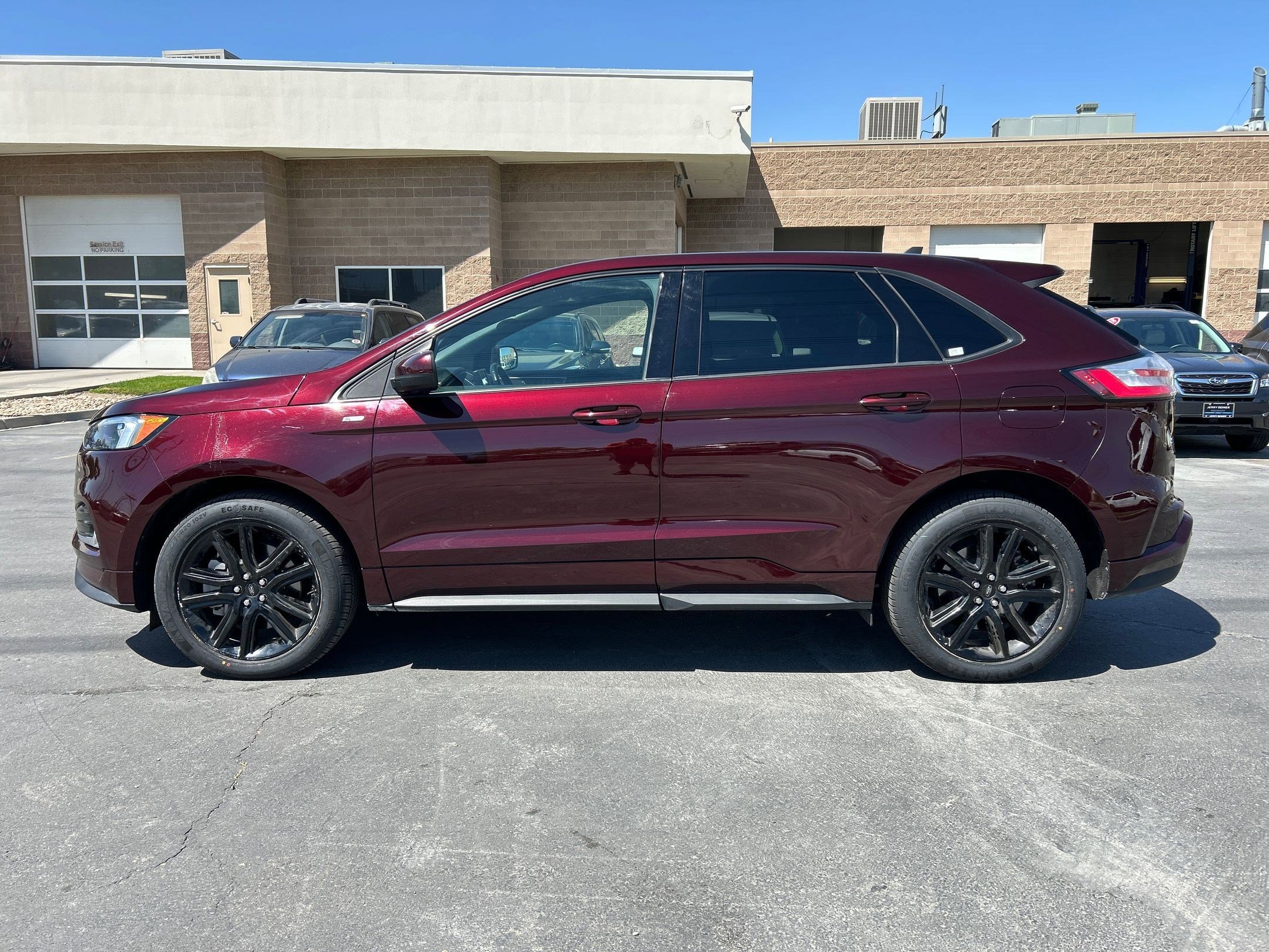 2022 Ford Edge ST-Line photo 6