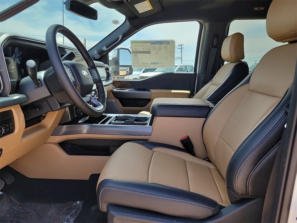 2025 Ford F-350 photo 18