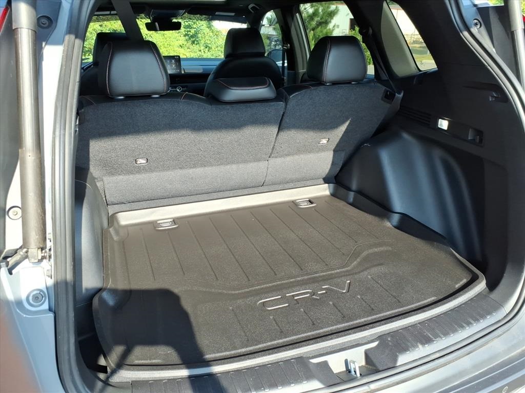 2025 Honda CR-V Hybrid Sport-L photo 5