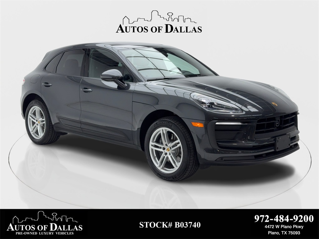 2025 Porsche Macan T's photo