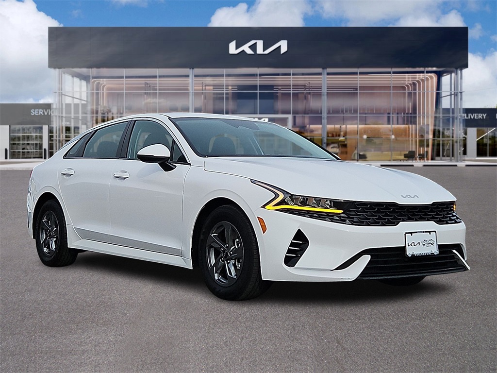 2023 Kia K5 LXS's photo