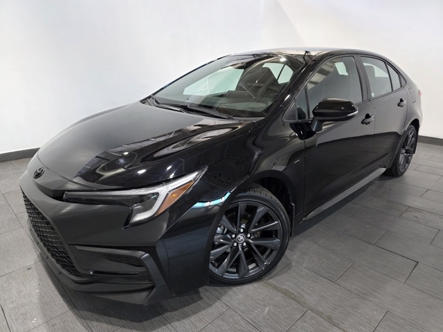 2024 Toyota Corolla SE's photo