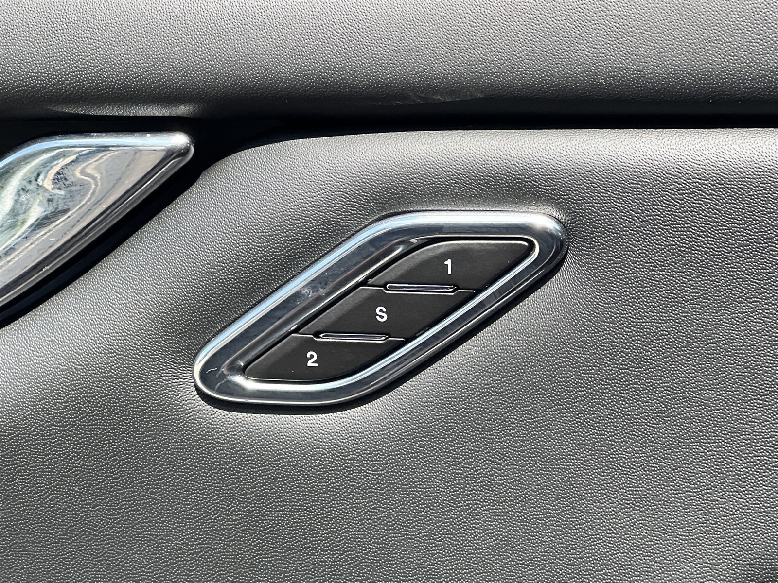 2020 Maserati Quattroporte GranSport photo 15