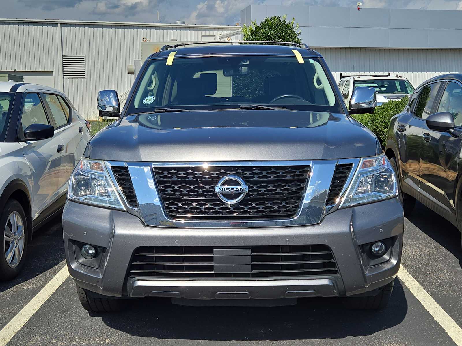 2020 Nissan Armada Platinum photo 2
