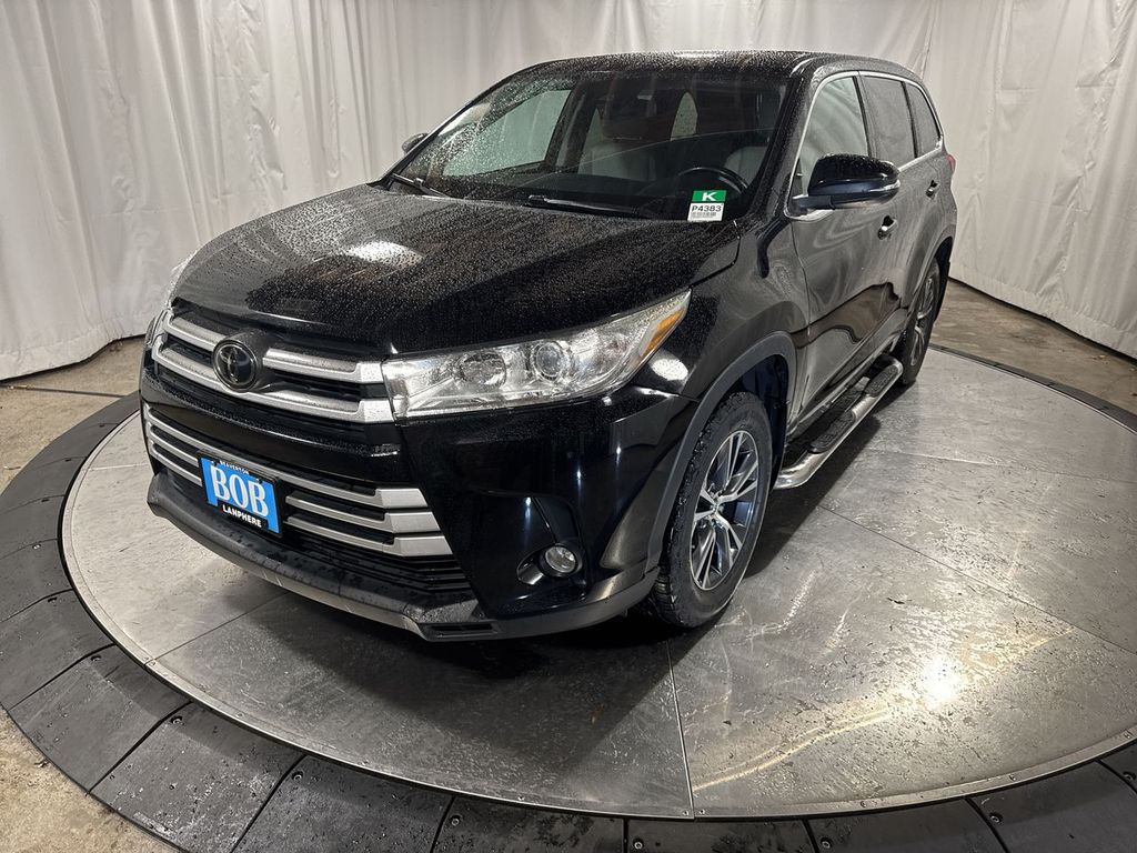 2017 Toyota Highlander LE