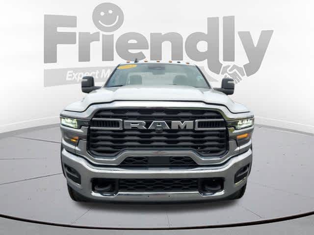 2025 Ram 5500 Tradesman photo 6