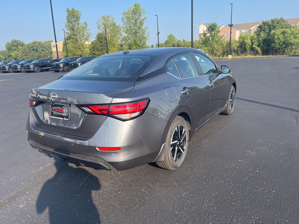 2025 Nissan Sentra SV photo 3