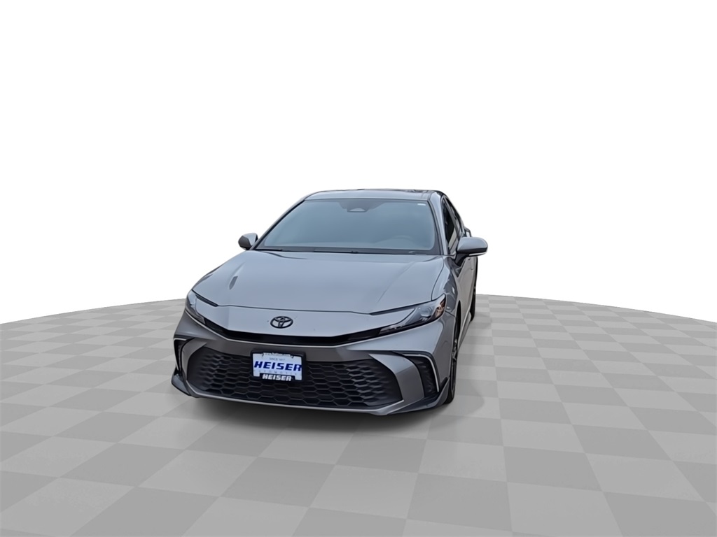 2025 Toyota Camry SE photo 3
