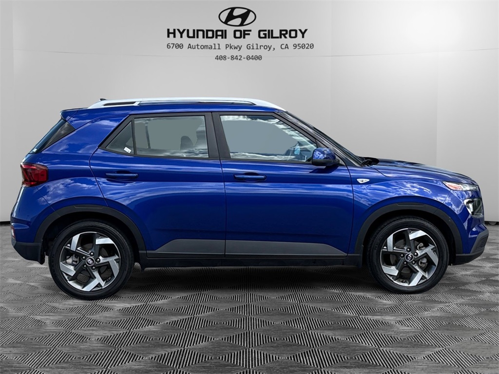 2022 Hyundai Venue SEL Limited photo 4