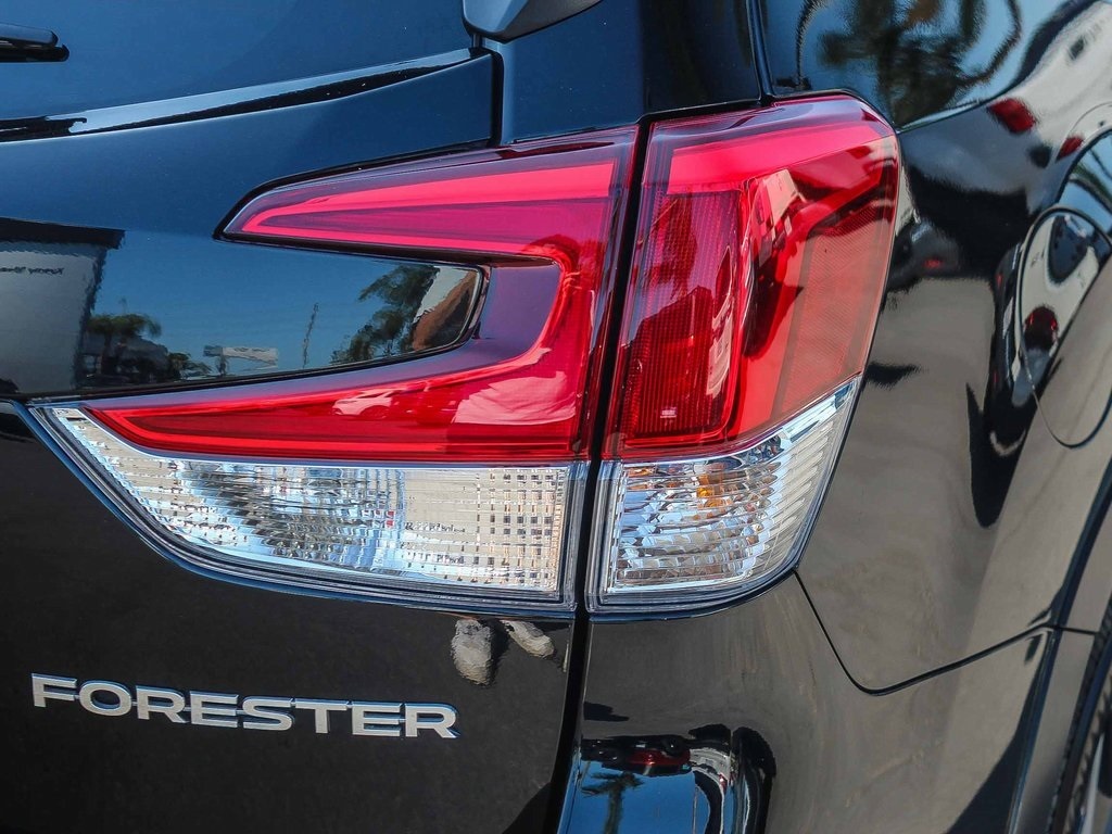 2023 Subaru Forester Premium photo 7
