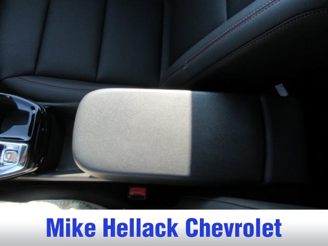 2025 Chevrolet Trax photo 12