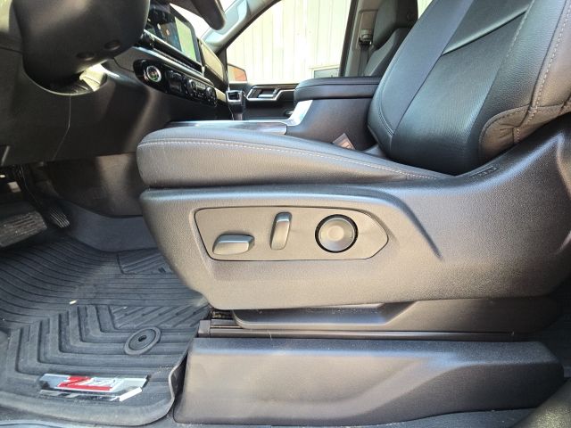 2023 Chevrolet Silverado 1500 LTZ photo 18