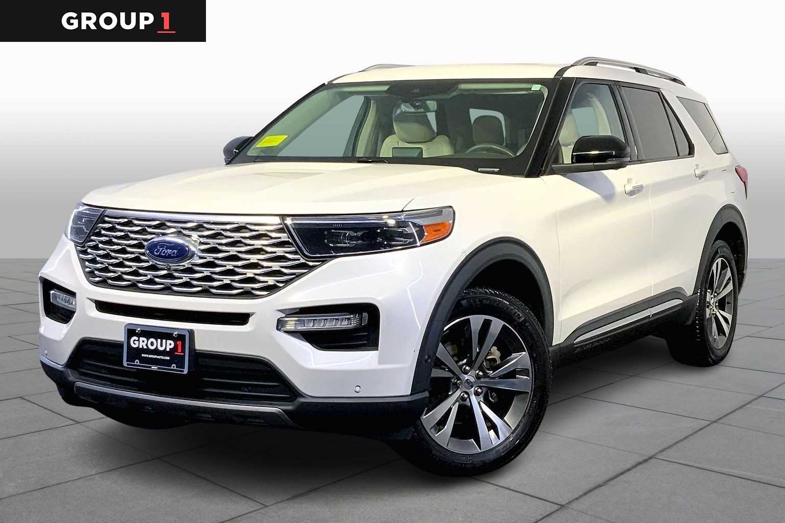 2020 Ford Explorer Platinum's photo