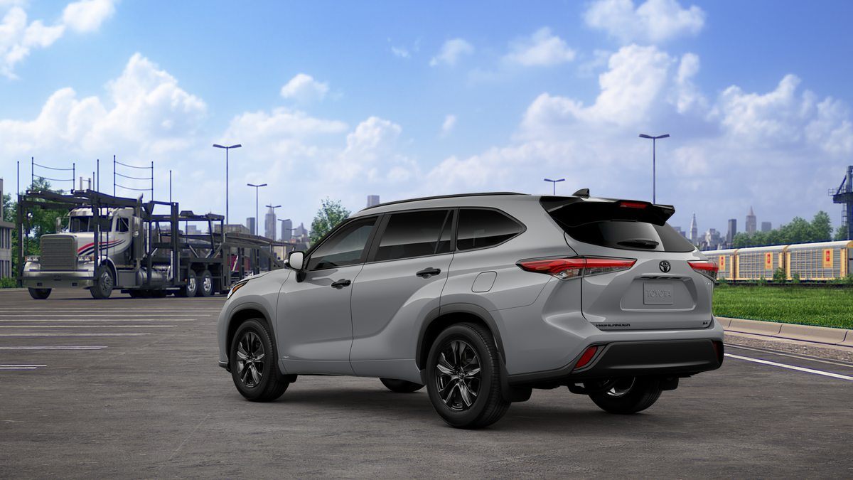 2025 Toyota Highlander Hybrid XLE photo 6