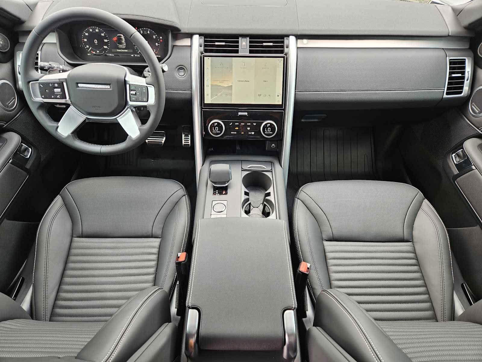 2025 Land Rover Discovery SE photo 26