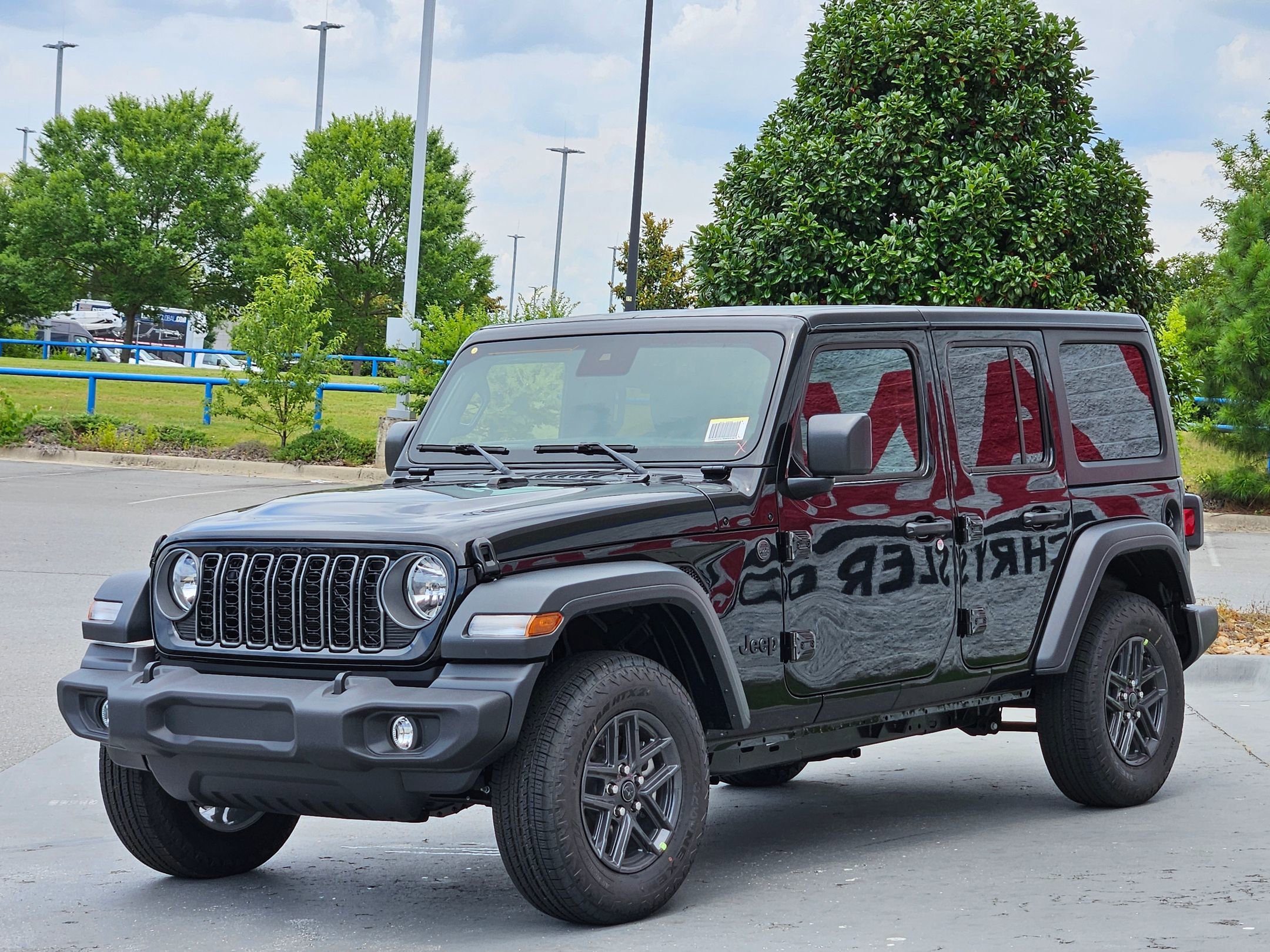 2025 Jeep Wrangler Sport S photo 3