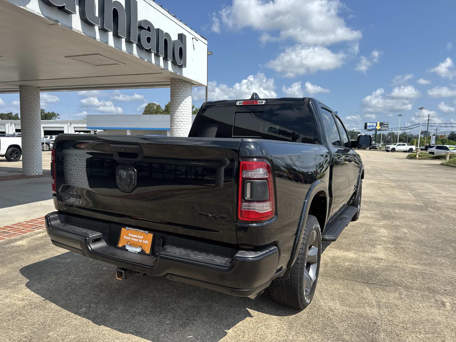 2022 Ram 1500 Big Horn photo 7