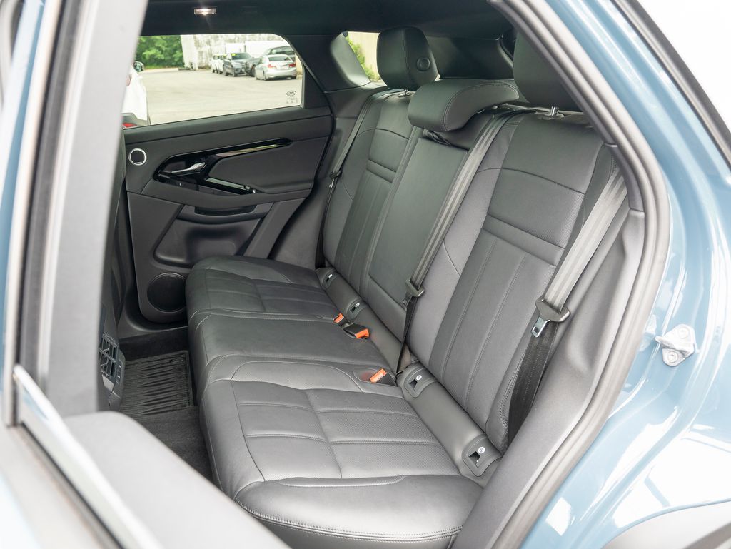 2026 Land Rover Range Rover Evoque S photo 32