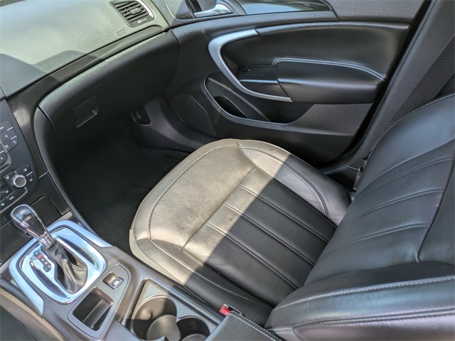 2012 Buick Regal Premium I photo 15
