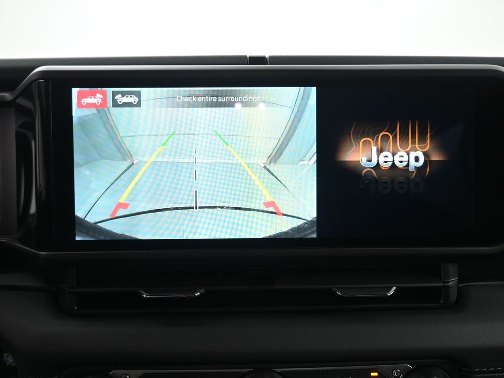 2025 Jeep Wrangler Sahara photo 3