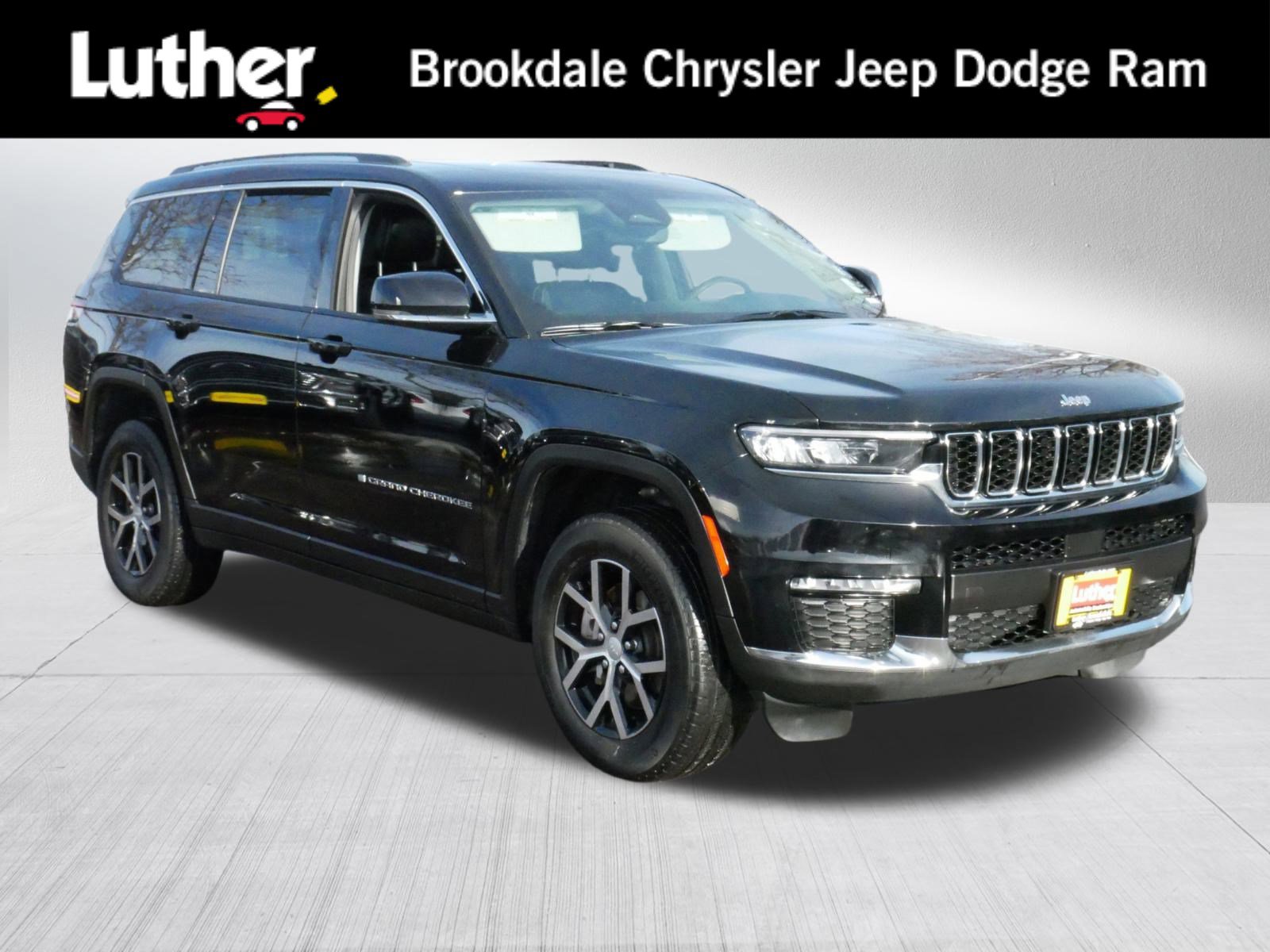 2023 Jeep Grand Cherokee L Limited's photo