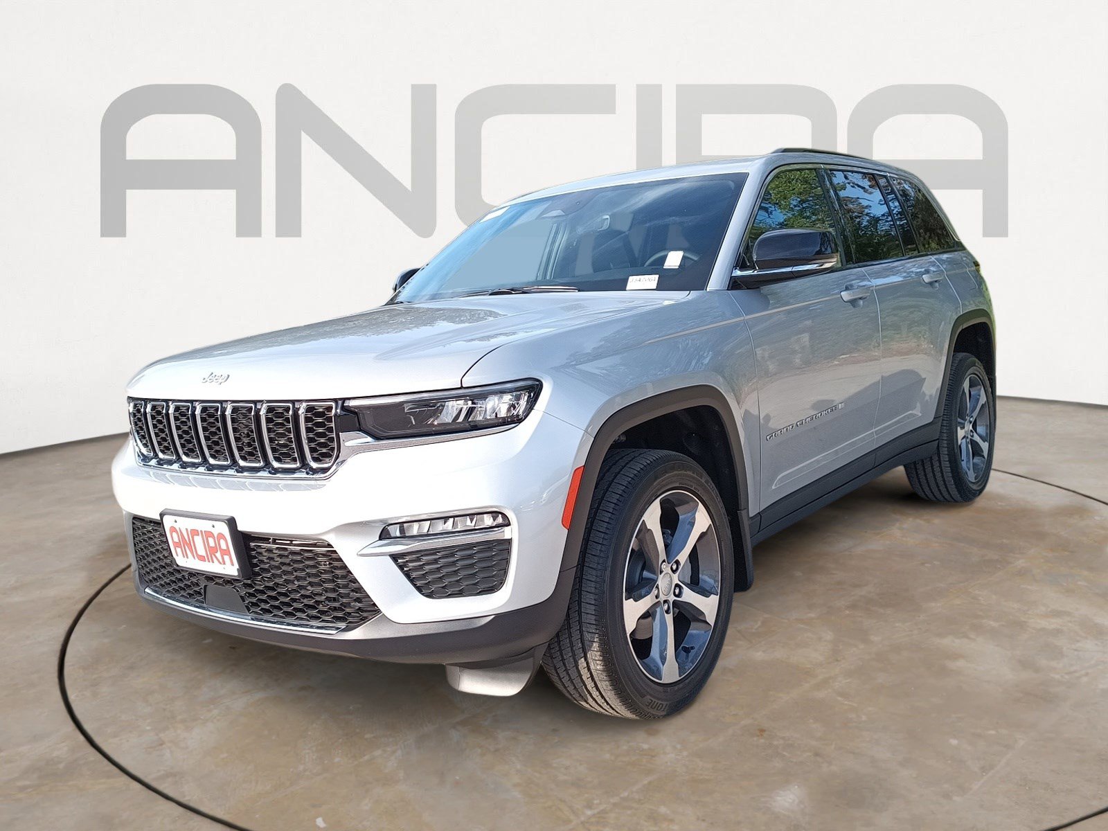 2025 Jeep Grand Cherokee Limited photo 4