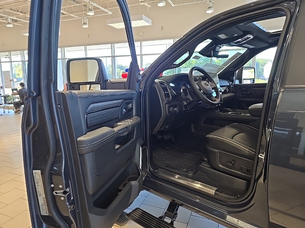 2026 Ram 2500 Limited photo 14