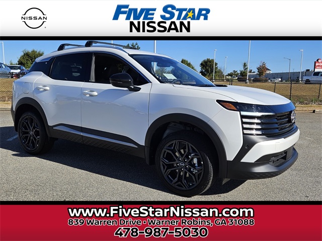 2026 Nissan KICKS SR's photo