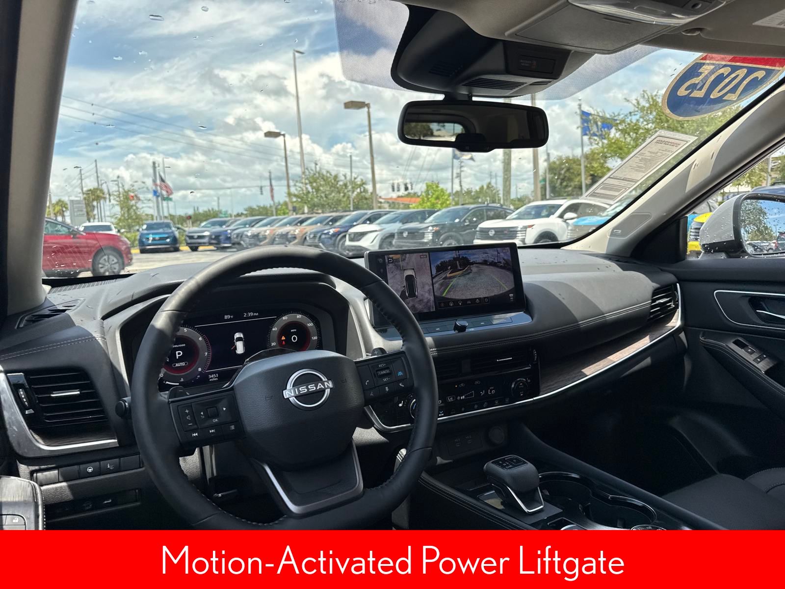 2025 Nissan Rogue Platinum photo 8