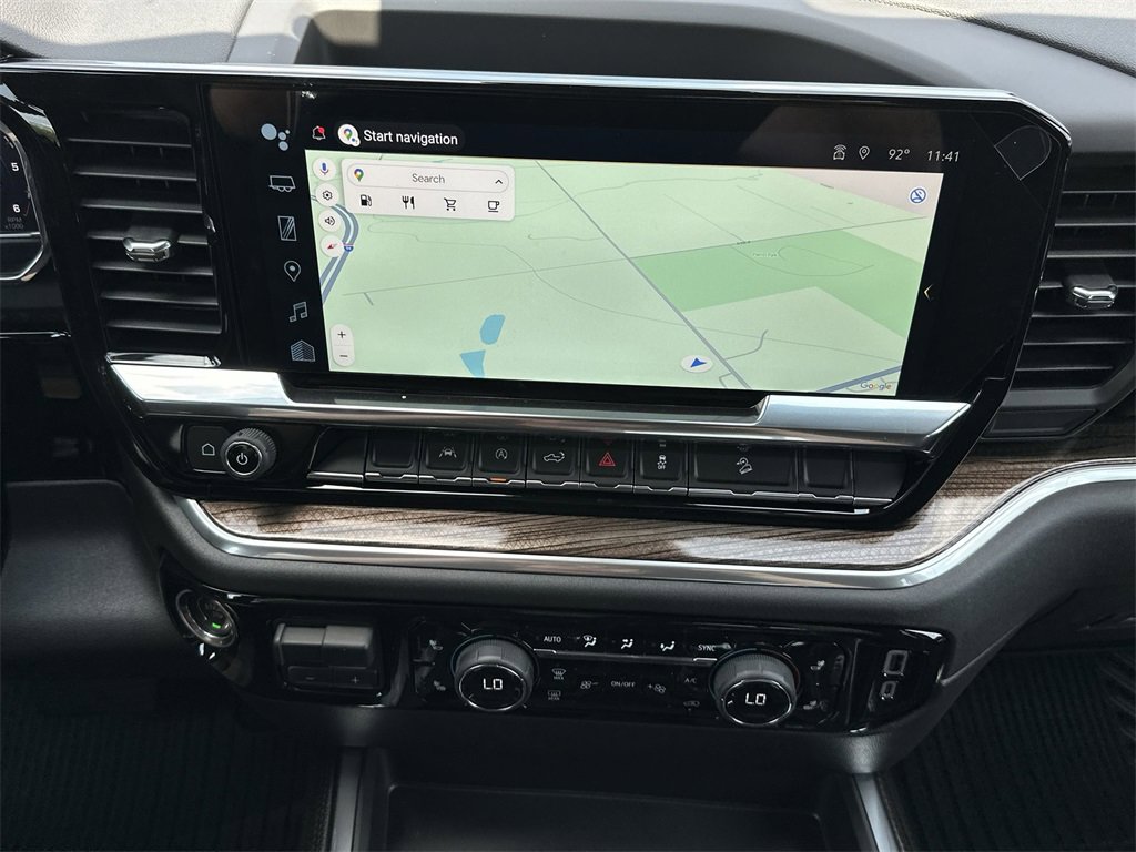 2025 Chevrolet Silverado 1500 LT photo 21