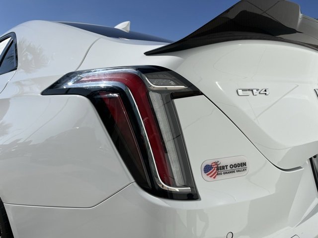 2022 Cadillac CT4 photo 8