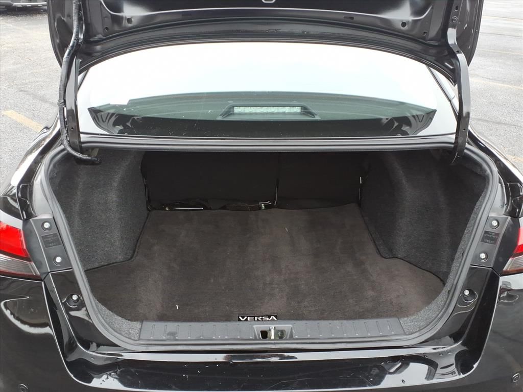 2023 NISSAN VERSA - Image 31