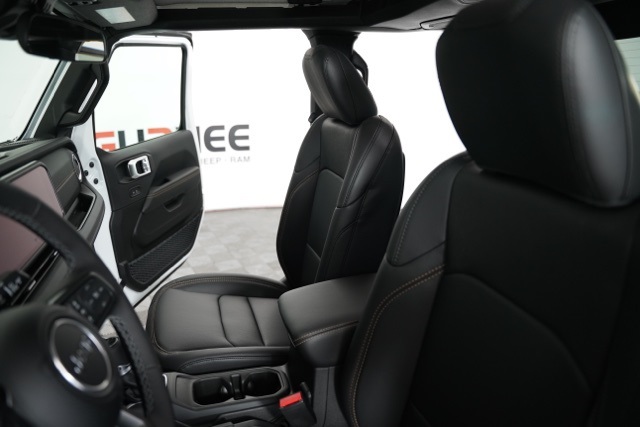 2025 Jeep Gladiator Sport photo 19