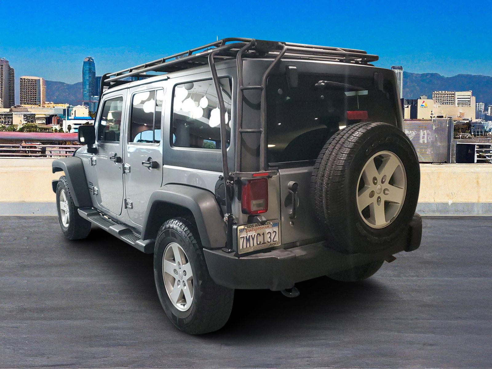 2015 Jeep Wrangler Unlimited Sport photo 4