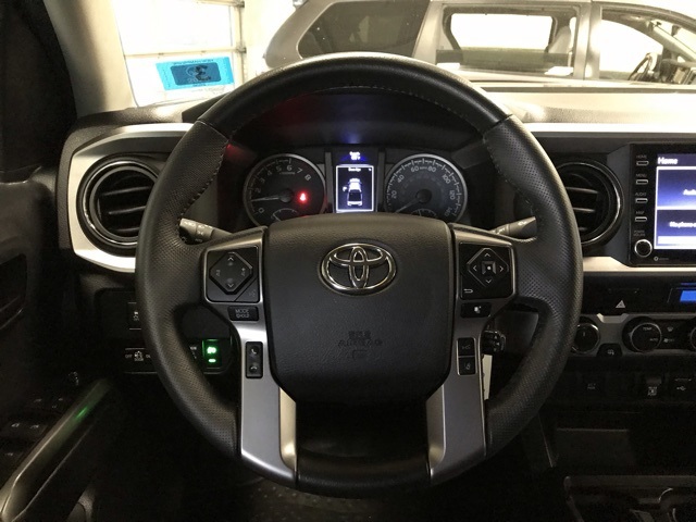 2022 Toyota Tacoma SR5 photo 17