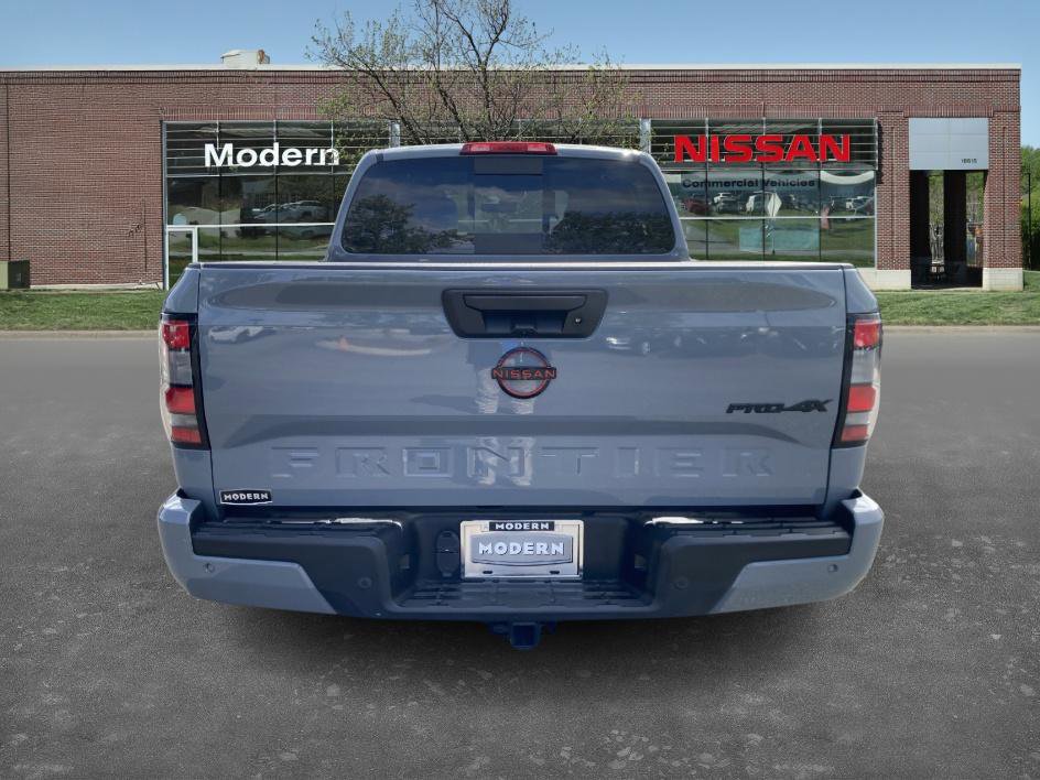 2024 Nissan Frontier PRO-4X photo 3
