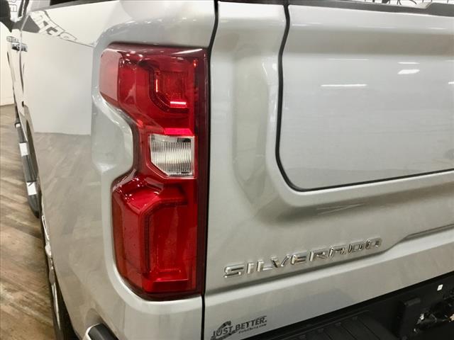 2022 Chevrolet Silverado 1500 High Country photo 25