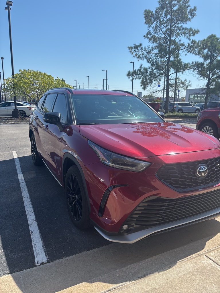 2023 Toyota Highlander XSE photo 3