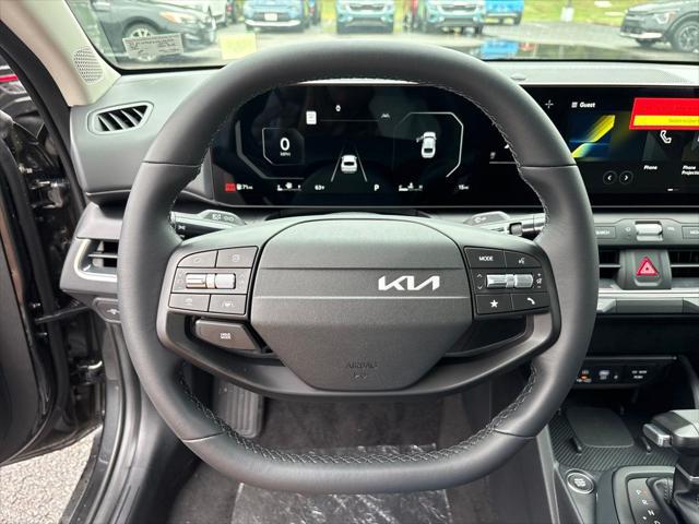 2025 Kia K4 EX photo 6