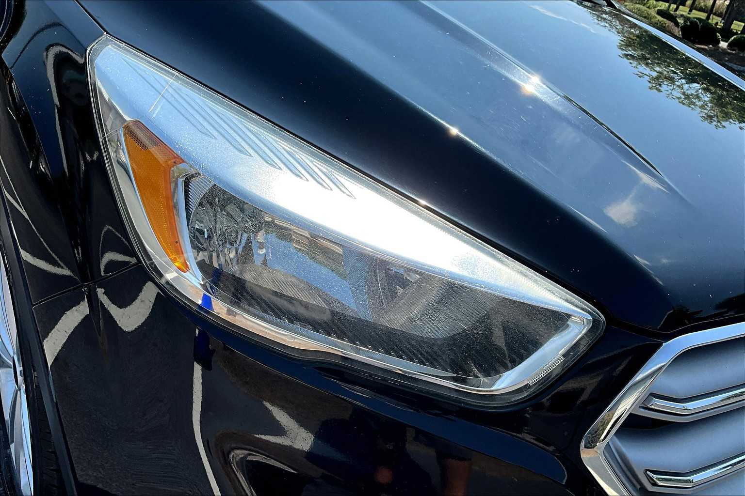 2017 Ford Escape SE photo 24