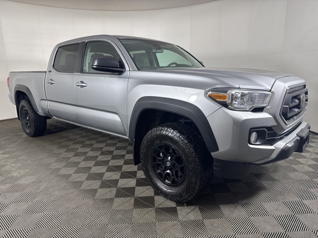 2023 Toyota Tacoma SR5's photo
