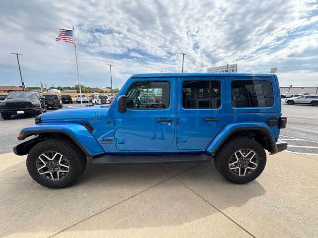 2025 Jeep Wrangler Sahara photo 2
